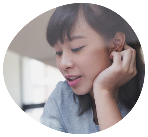 なぜ人は無意識に耳を触るのか？基本的な3つの心理